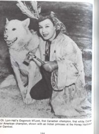 © Howell Book House INC. Lorn Hall's Oogerook-M'Loot